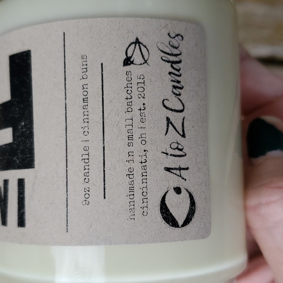 9 oz Cinnamon buns Gift candle Fall - Picture 4 of 5